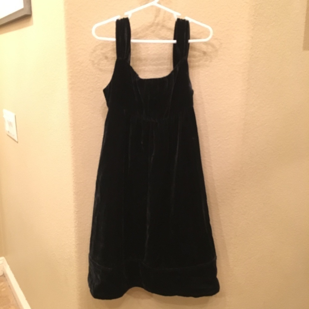 GAPKIDS Girls Black Velvet Dress Size 6-7 Yrs